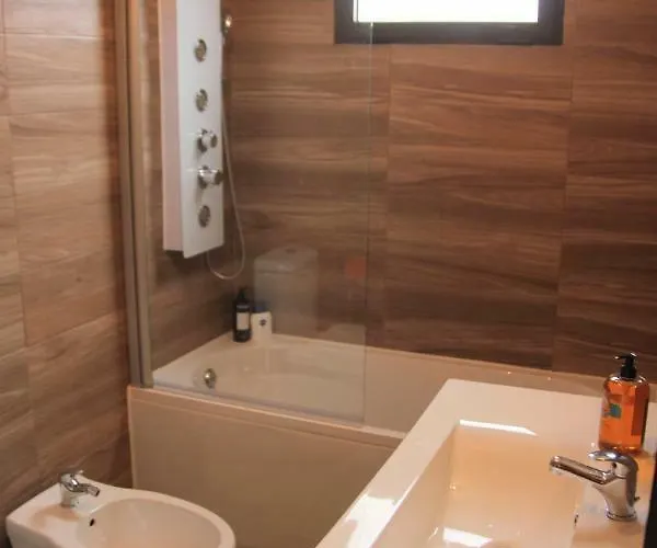 - Grill Terrace Dom wakacyjny Mafra